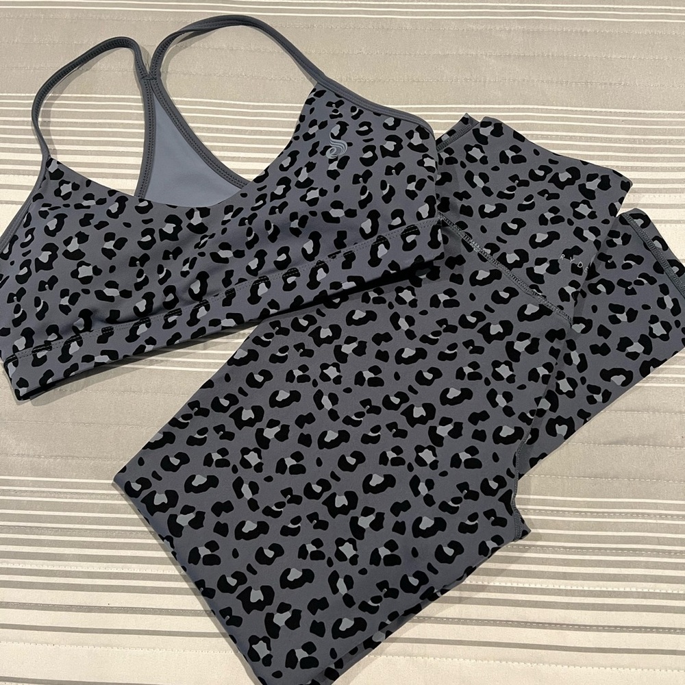 Ryderwear Cheetah Top and legging set